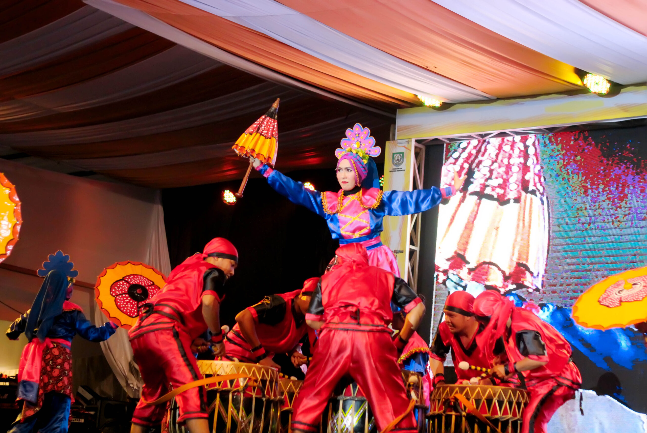 Juara III Penata Terbaik, Sanggar Gatra.,.,.,